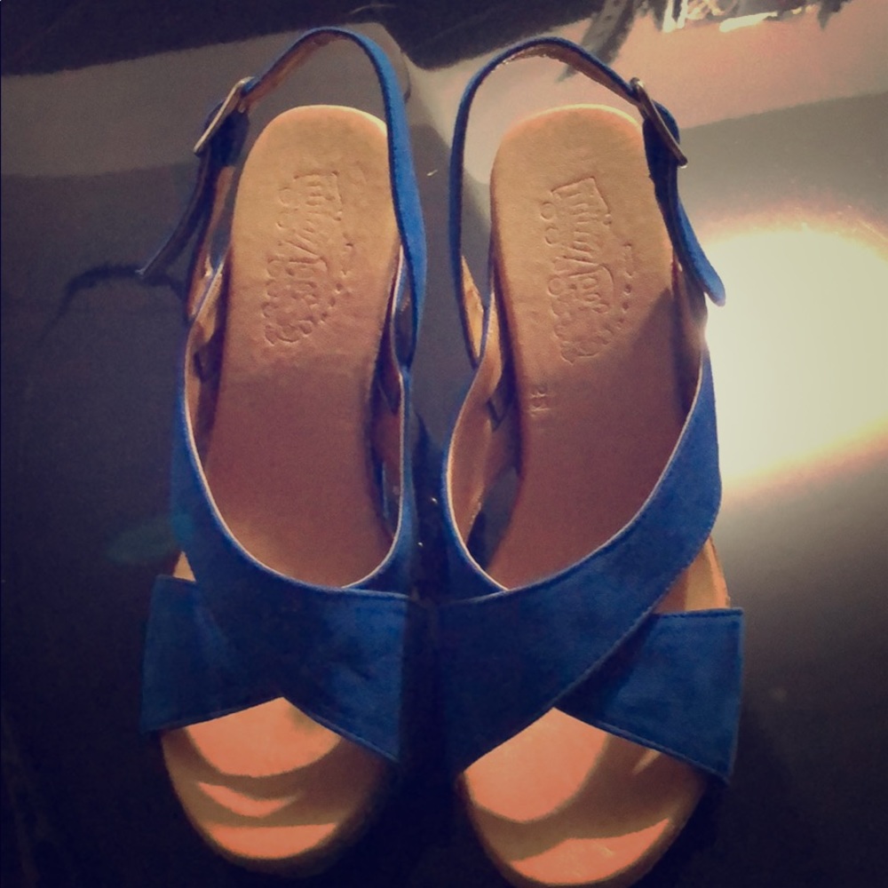 Brand New wedge Shoes (blue & beige)